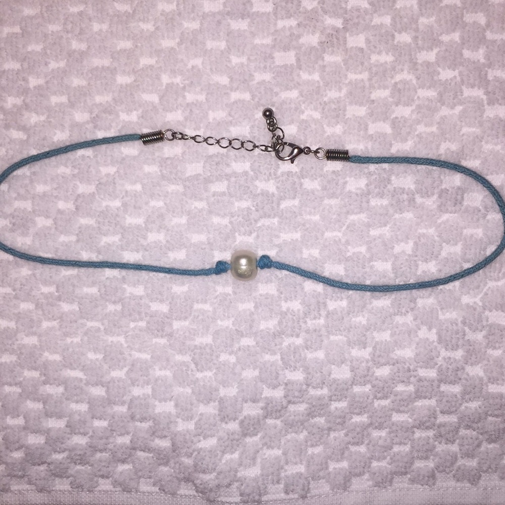 pearl choker ❣️BUY THIS, GET A MYSTERY ONE FREE❣️